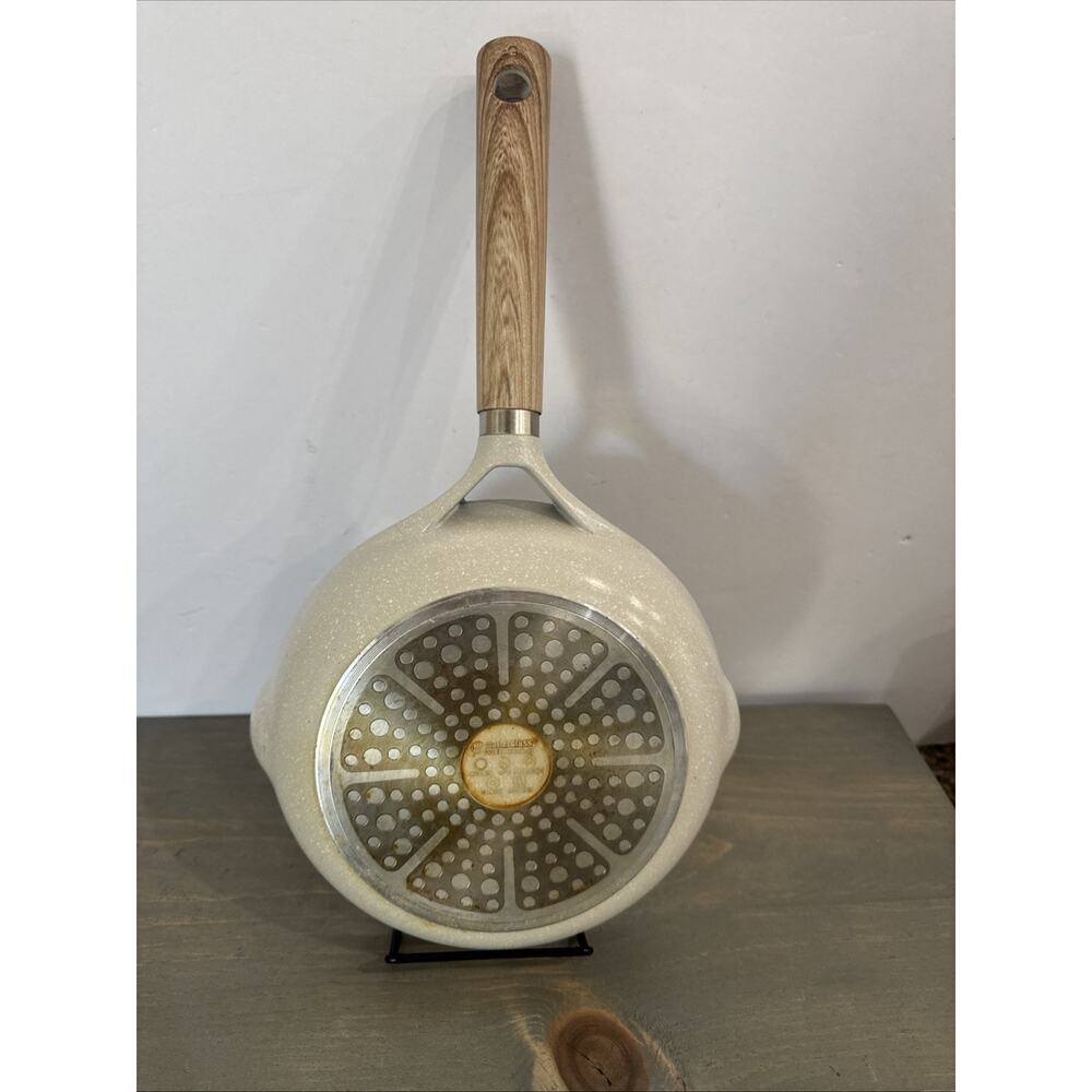 MasterClass 8-inch Frying Pan Wooden Handle Premium Cookware EUC - Picture 3 of 11